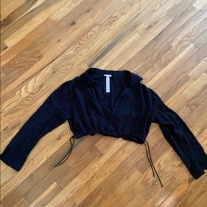 Savage by Rihanna cropped button up top